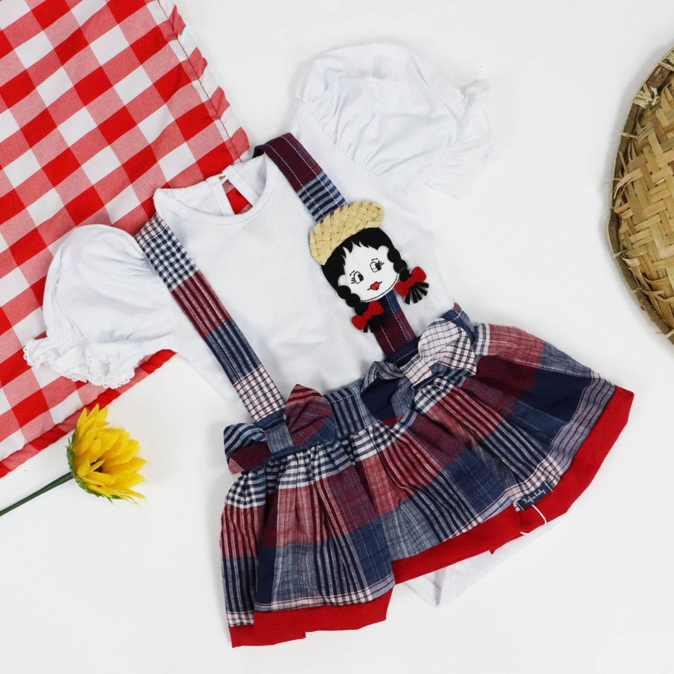 Vestido Xadrez Festa Junina - Luxo - Desapegos de Roupas quase novas ou  nunca usadas para bebês, crianças e mamães. 821203