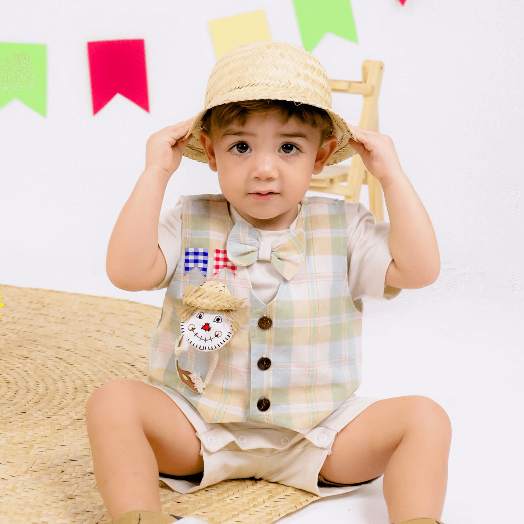 Roupa Junina Bebê Menino Bege Premium para São João